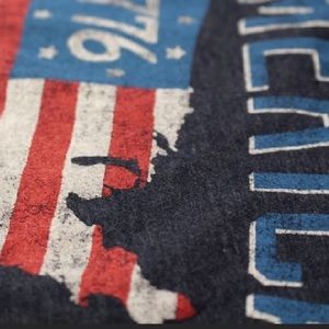 AMERICA navy blue tee